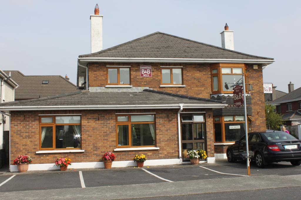 Gardenfield House Bed & Breakfast H91Vh02 Galway Dış mekan fotoğraf