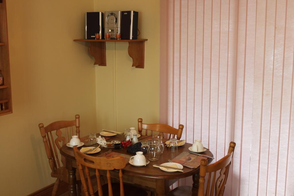Gardenfield House Bed & Breakfast H91Vh02 Galway Dış mekan fotoğraf
