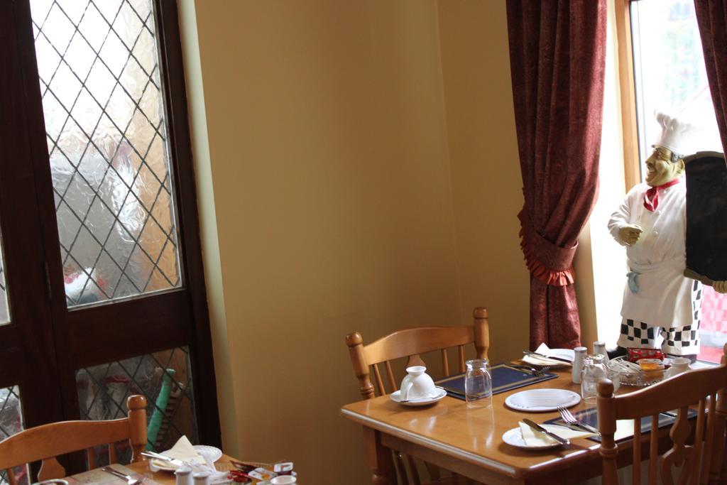 Gardenfield House Bed & Breakfast H91Vh02 Galway Dış mekan fotoğraf